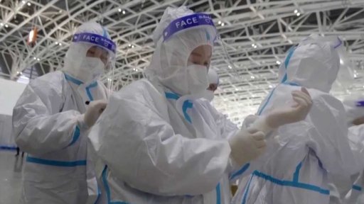 Tvrdá protikoronavirová opatření v Číně + rozhovor s D. Gardášem