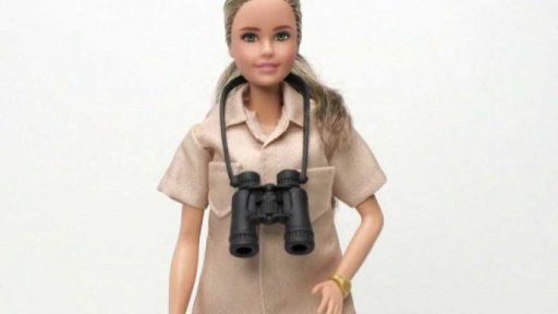 Panenka Barbie jako bioložka Jane Goodallová