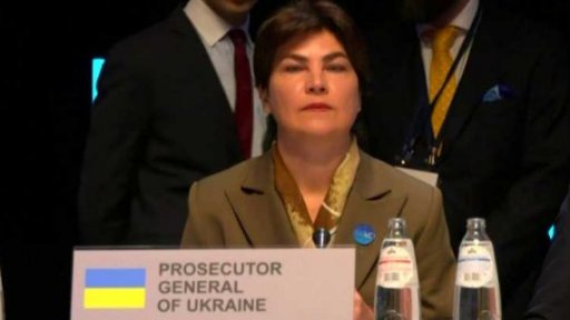 Otřesy ve vedení ukrajinské státní správy + rozhovor s L. Víchovou