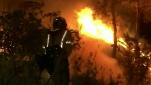 Vlna veder a požáry na jihu Evropy