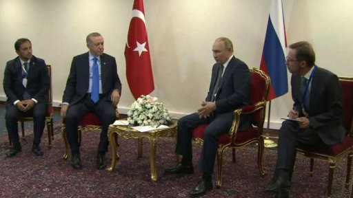 Putin opustil Rusko, navštívil Írán + rozhovor s M. Romancovem