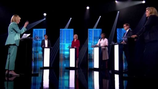 Nástupce Borise Johnsona + rozhovor s M. Bičanem