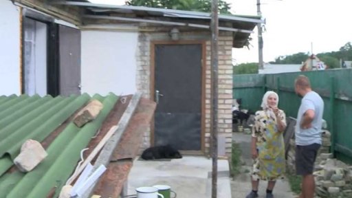 Opuštěné domy v rukou dobrovolníka