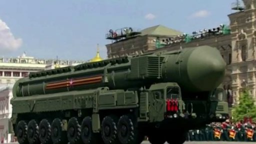 Riziko jaderného konfliktu + rozhovor s V. Břízou