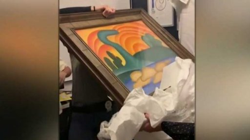 Miliardové umění ukryté v pohovce