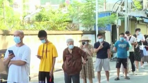 Viry v Číně + rozhovor s R. Tachezy