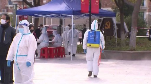 Sporný postup proti koronaviru v Šanghaji