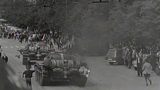 54 let od okupace Československa