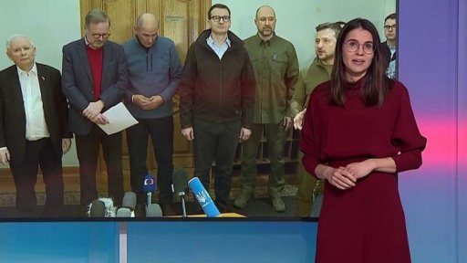 Český premiér v Kyjevě a také v titulcích zahraničních novin