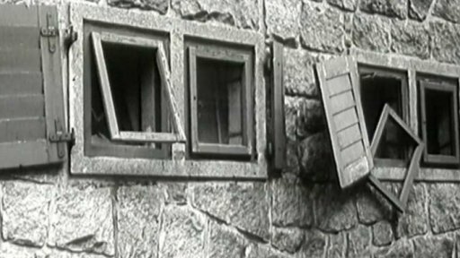 Chata a rozhledna na Sněžníku u Děčína chátrá (1956)