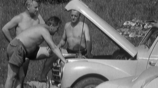 Motoristé versus pěší; Lanovkou na Chopok (1966)