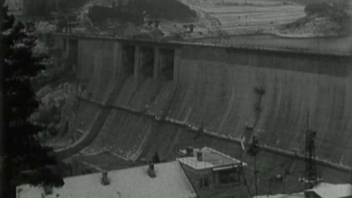 Hrubá stavba dokončena o osm měsíců dříve (1962)