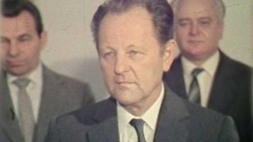 Řád Říjnové revoluce pro M. Jakeše (1982)