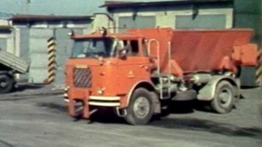 Jihočeští silničáři se připravují na zimu (1982)