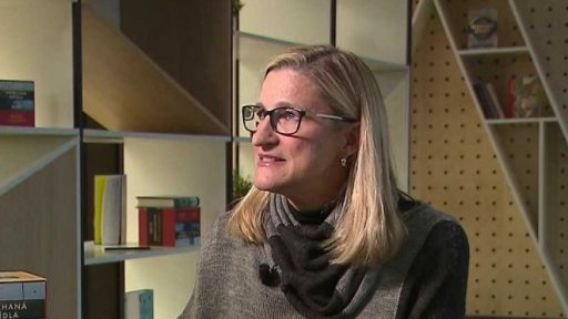 Román Ruty Sepetysové Musím tě zradit