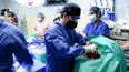První transplantace prasečího srdce člověku