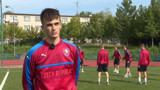 Záložník reprezentace U18 Jiří Hamza
