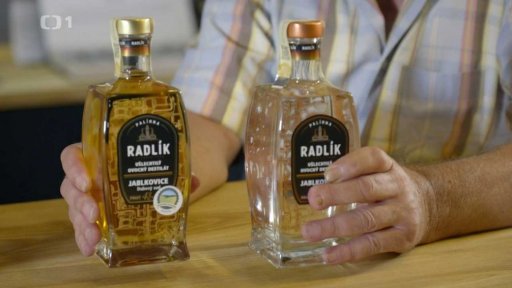 Regionální potravina: Palírna Radlík - Jablečná pálenka