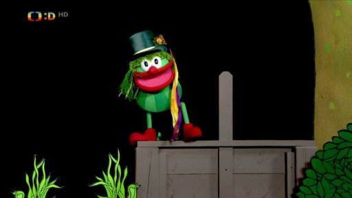 Muf v převleku za "suchníka" oznamuje Jůhelákům, že Velikonoce se letos kvůli suchu ruší!