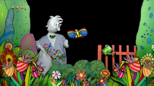 Pip s Otylkou sází žaludy a Muf se rozhodne jim je ukrást.