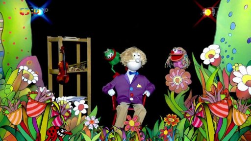 Fámula s Mufem ukážou Harymu na mobilu jeho náměsíčný song z minulé noci