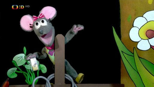 Tryskáček s Tryský vyrazili natočit reportáž o Vodníkovi, ten je však vystraší maketou lochnesky