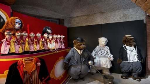 Loutky a scénografie