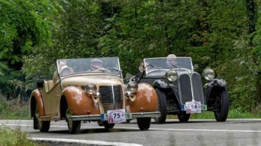 Jízda veteránů do vrchu