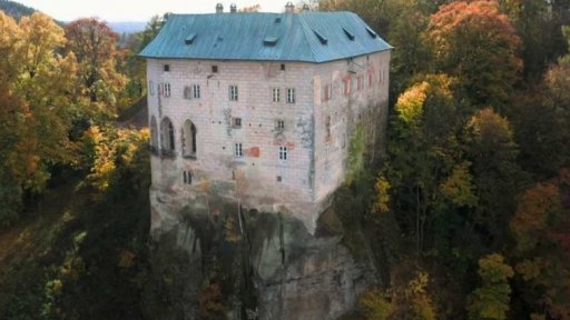 Hrad Houska, Pokličky, Čertovy hlavy