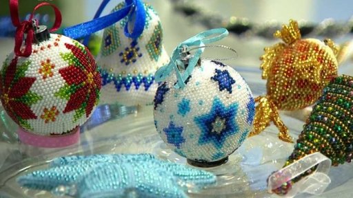 Korálkování - šperky háčkované z korálků