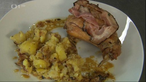 Pečený králík se šťouchanými brambory