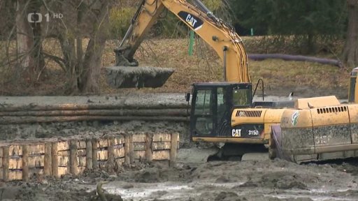 Tři roky odbahňování zámeckého rybníka