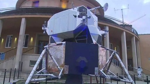 NASA představila 18 astronautů pro Artemis