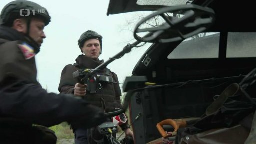 Nebezpečná práce pyrotechniků na Ukrajině