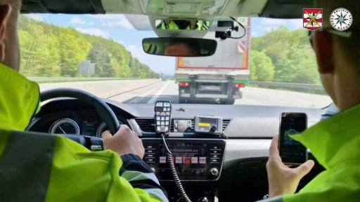 Kontroly nákladních aut na dálnicích