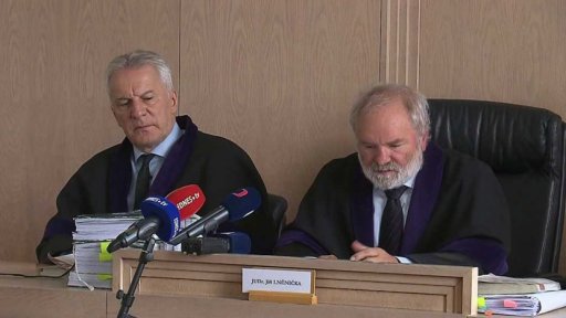 Zpřísnění trestu za vraždu učitele