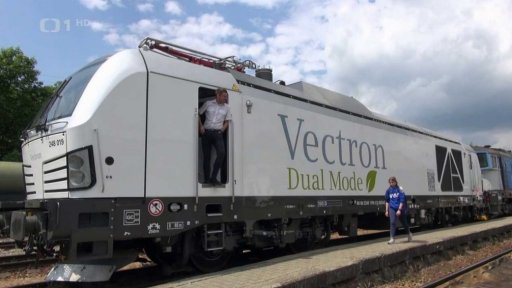 Zkoušení duální lokomotivy