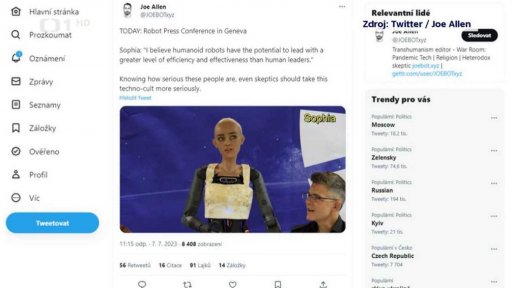 Debata mezi novináři a roboty