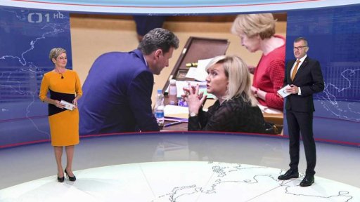 Mimořádná schůze o vládních úsporách