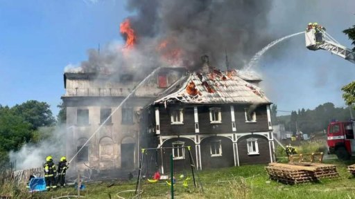 Požár vily na Děčínsku