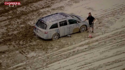 Uvízlí návštěvníci na festivalu v Nevadě