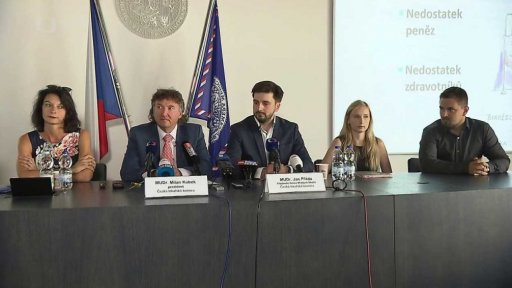 Přesčasy lékařů a zdravotníků