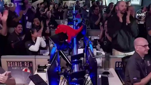 Vzorky z planetky se vrátily na Zemi