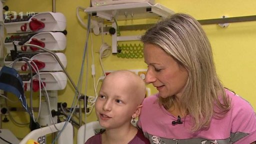 Léčba vážně nemocné dívky s nádorem uzlin