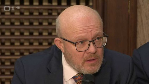 Podpis dohody o platech lékařů