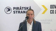 Kandidáti na post předsedy Pirátů