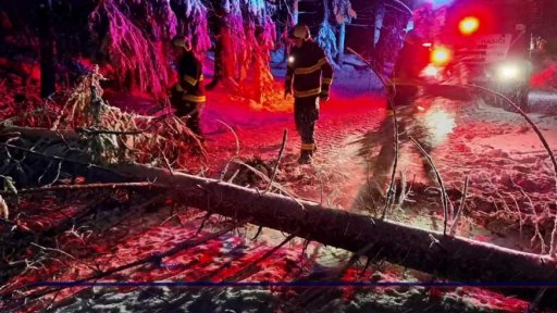 Vítr, sníh a zvýšené hladiny toků