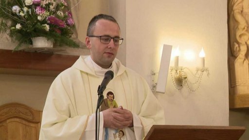 Půlnoční mše a kázání za oběti vražd