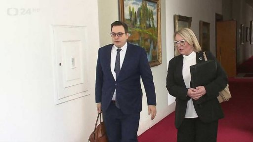 Válka slov mezi Pavlem a Lavrovem