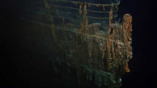 Ztracená ponorka s turisty